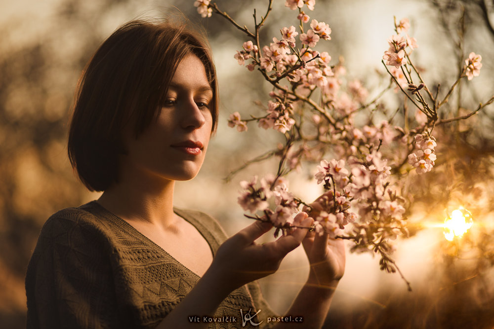 Der „Fremde Hände Effekt“ entsteht durch unglückliches Ausschneiden bei der Aufnahme. Aber nicht jeder bemerkt ihn sofort. Canon 5D Mark III, Canon EF 85/1.8, 1/200 s, f/1.8, ISO 100, Brennweite 85 mm