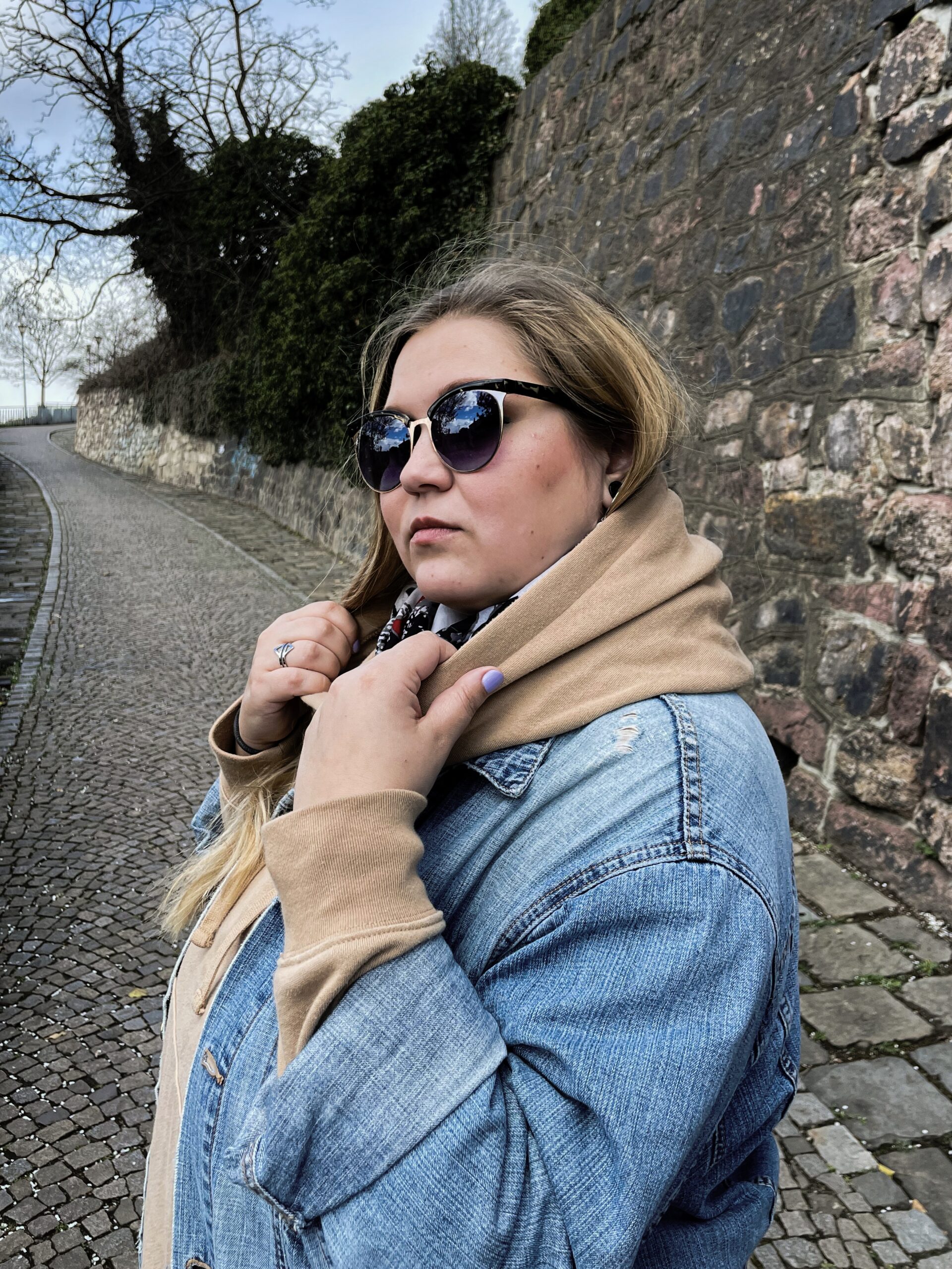 So erzeugen Sie einen unscharfen Hintergrund im Porträt
