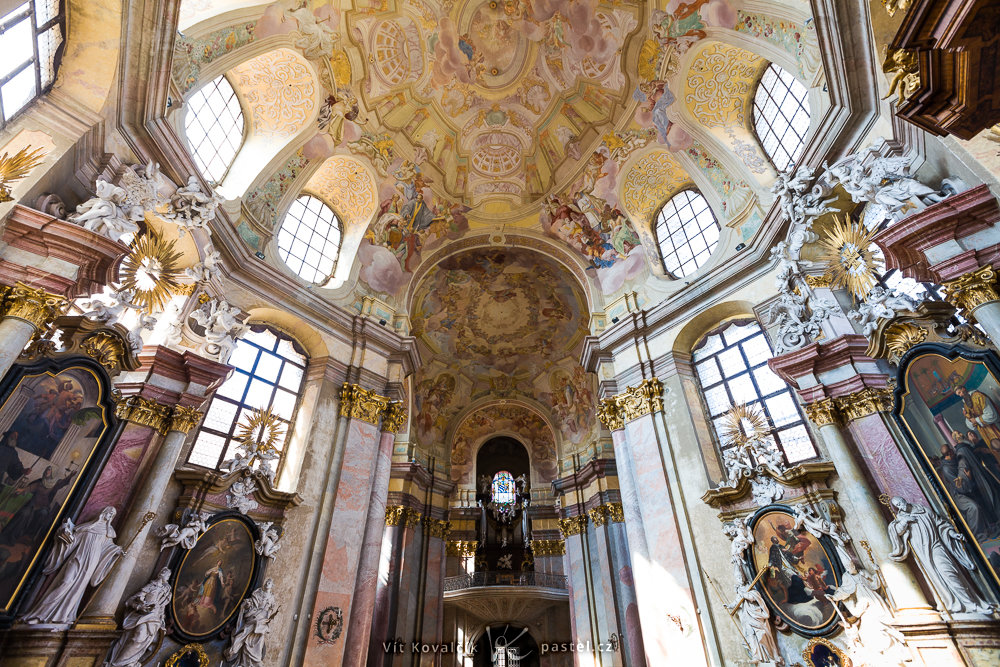die Kirche- Leicht