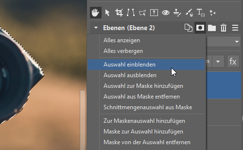 Wie man ein Foto in ein anderes Bild einfügt: Mit einem Klick auf die Option Auswahl einblenden, blenden Sie den Hintergrund des eingefügten Bildes aus.
