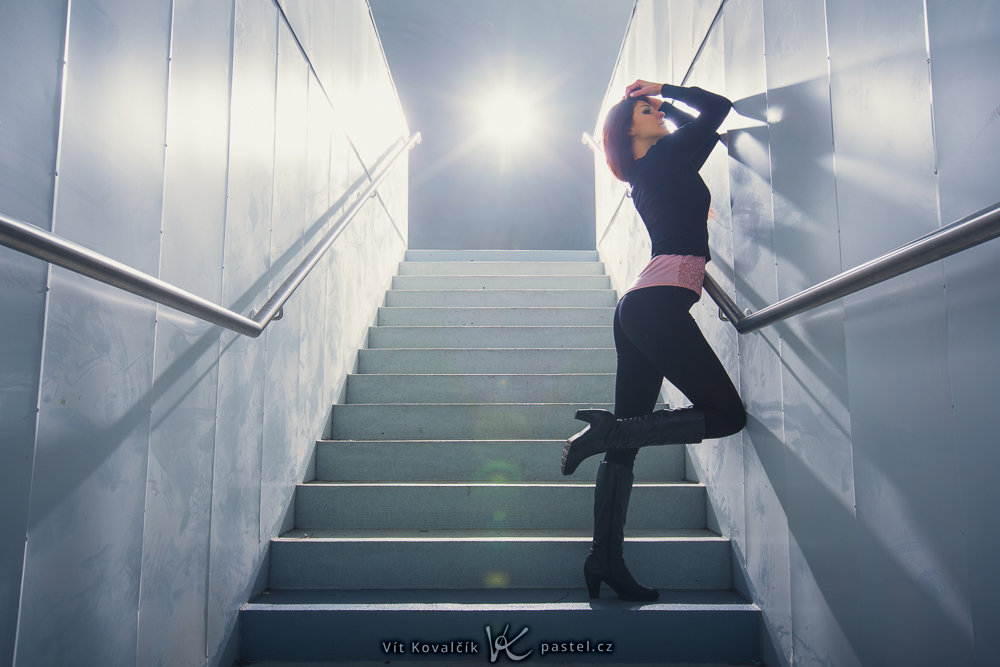 Models fotografieren II - treppen im hintergrund