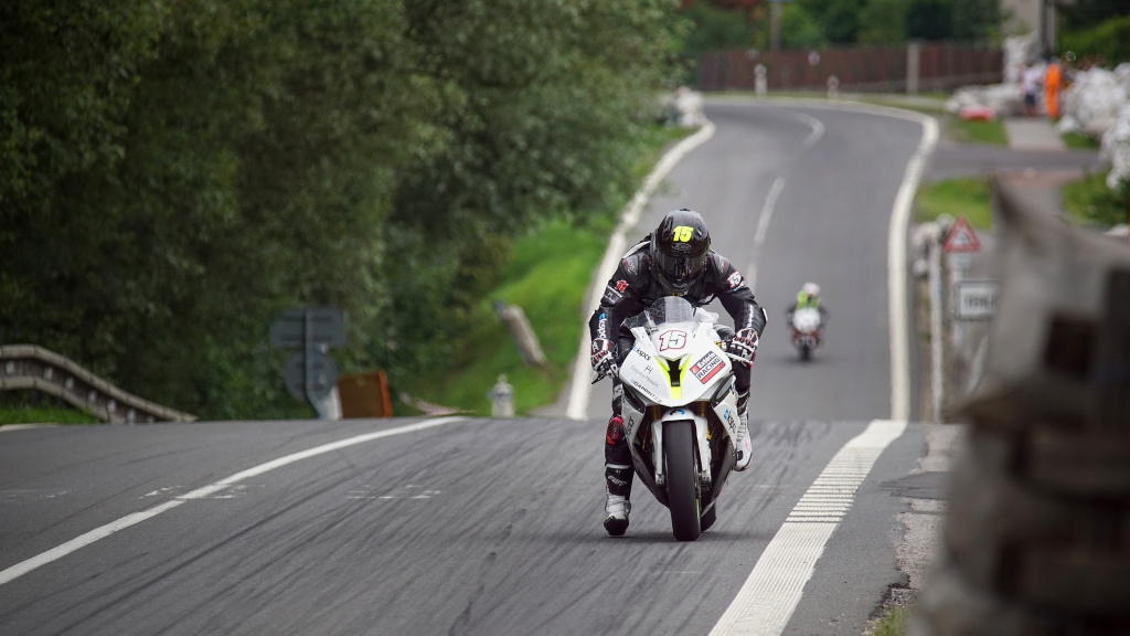 Milan Kubín: Motorradrennen fotografiere ich nicht wegen des Adrenalins, Hauptsache ist die Energie einzufangen