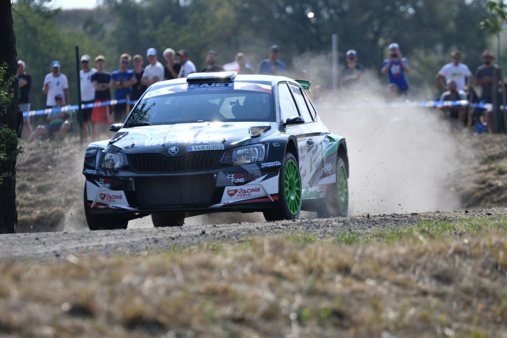 Bearbeiten von Bildern von Motorsport-Rennen