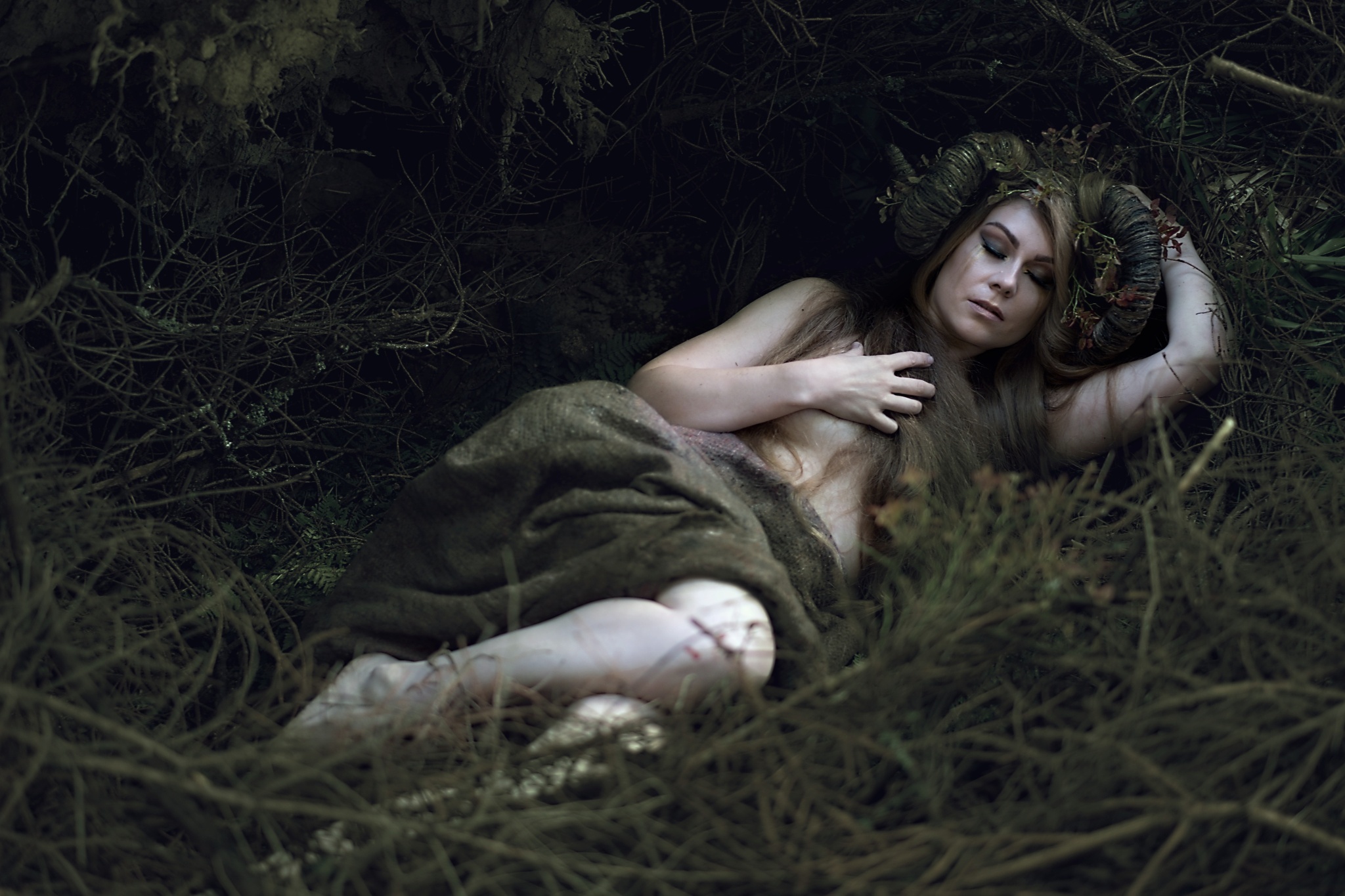 Fantasy-Fotografin Lucie Amulett: „Das Lieblingsstyling bei Models? Zerzaust und schmutzig! "