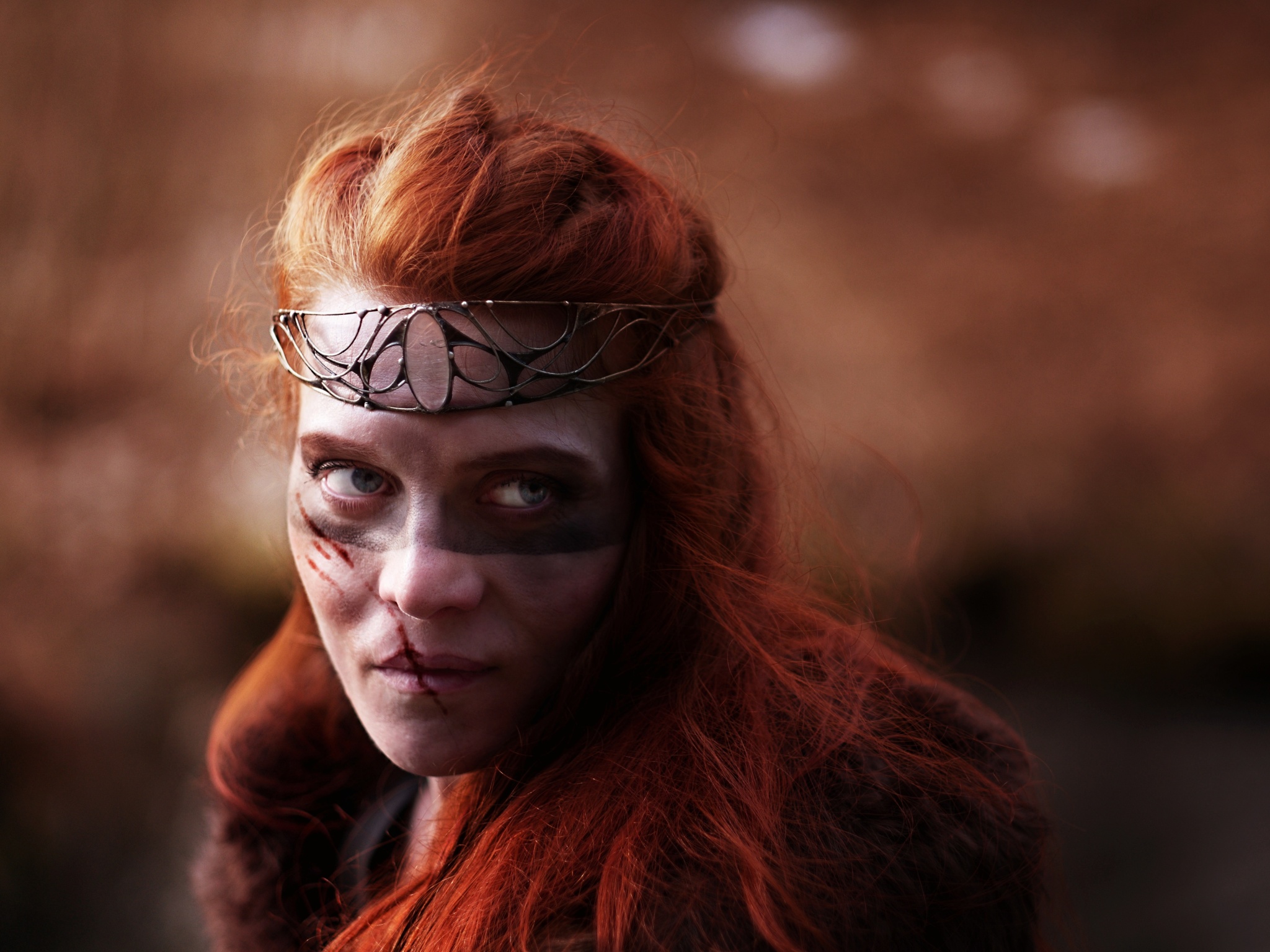 Fantasy-Fotografin Lucie Amulett: „Das Lieblingsstyling bei Models? Zerzaust und schmutzig! "