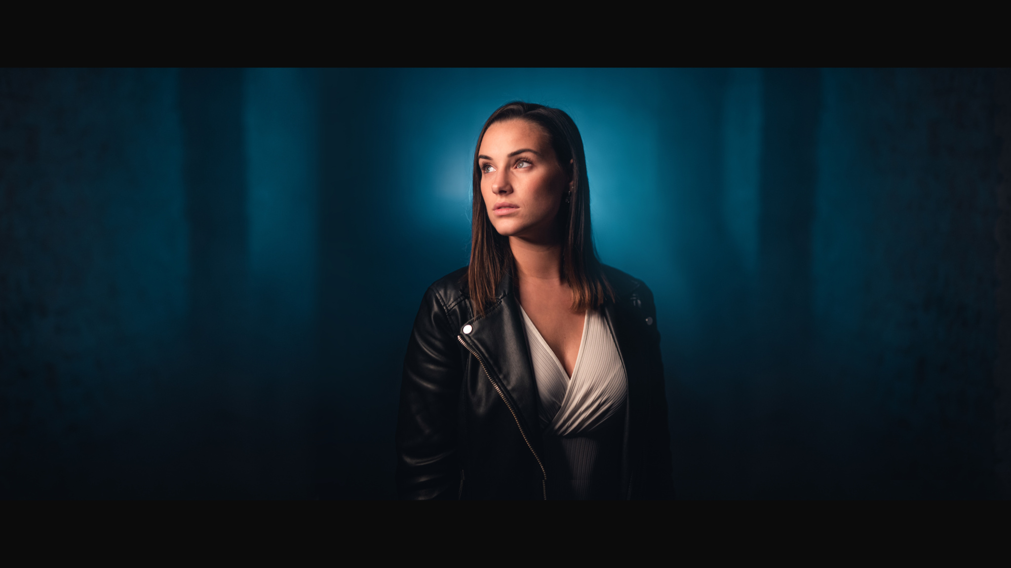 Erweitern Sie Ihr Foto ins Breitformat. Im Editor ist dies ohne Zuschnitt und Verluste möglich
