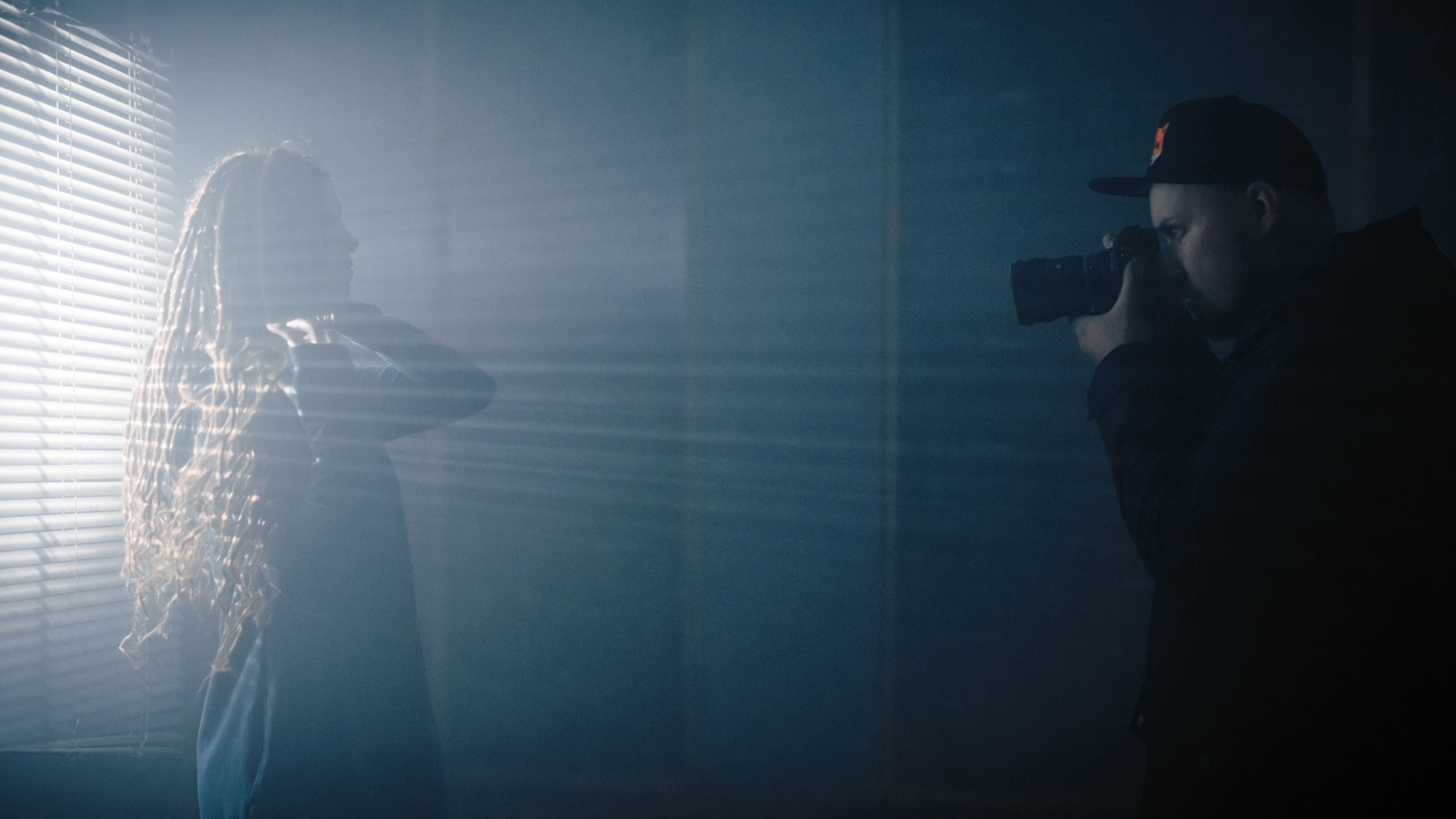 Effektvolle Lichtstreifen: Wie man sie ganz einfach erzeugt und beim Shooting einsetzt