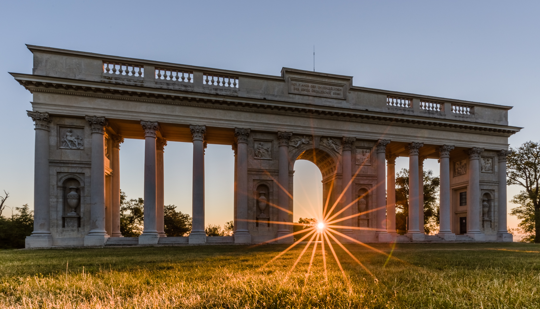 So fotografieren Sie Sonnensterne - Sternchen, die beim Fotografieren der Sonne entstehen