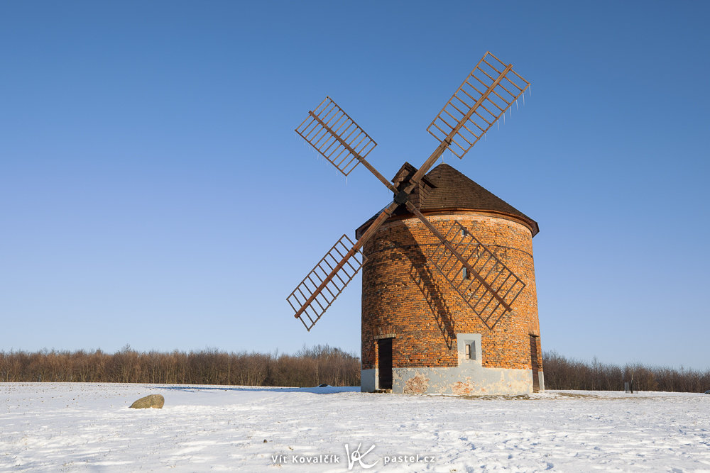 Mühle mit Nachthimmel