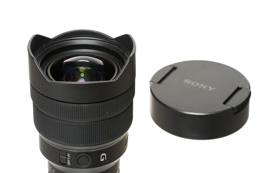 Sony 12-24/4 Ultraweitwinkelobjektiv, vorderes element
