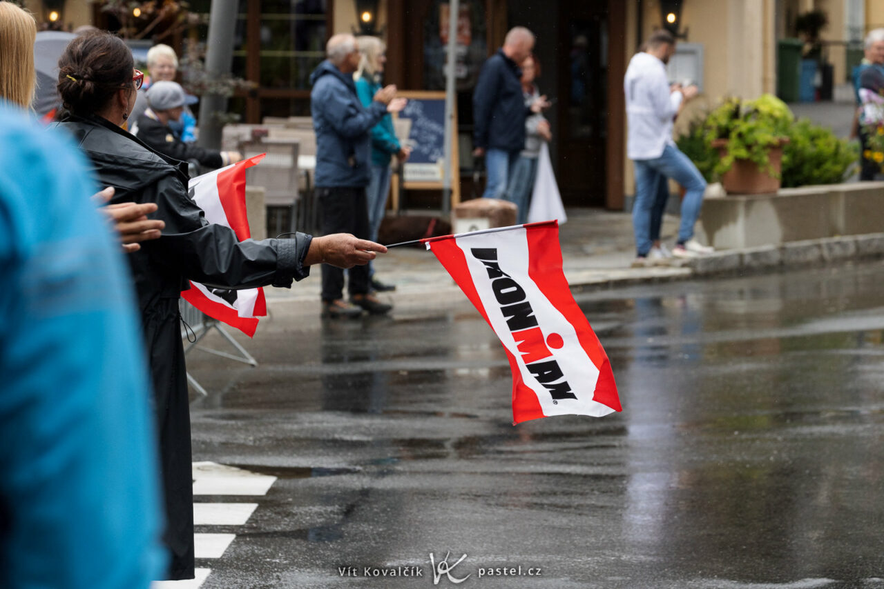 Fotografieren von Radrennen, zuschauer flagge