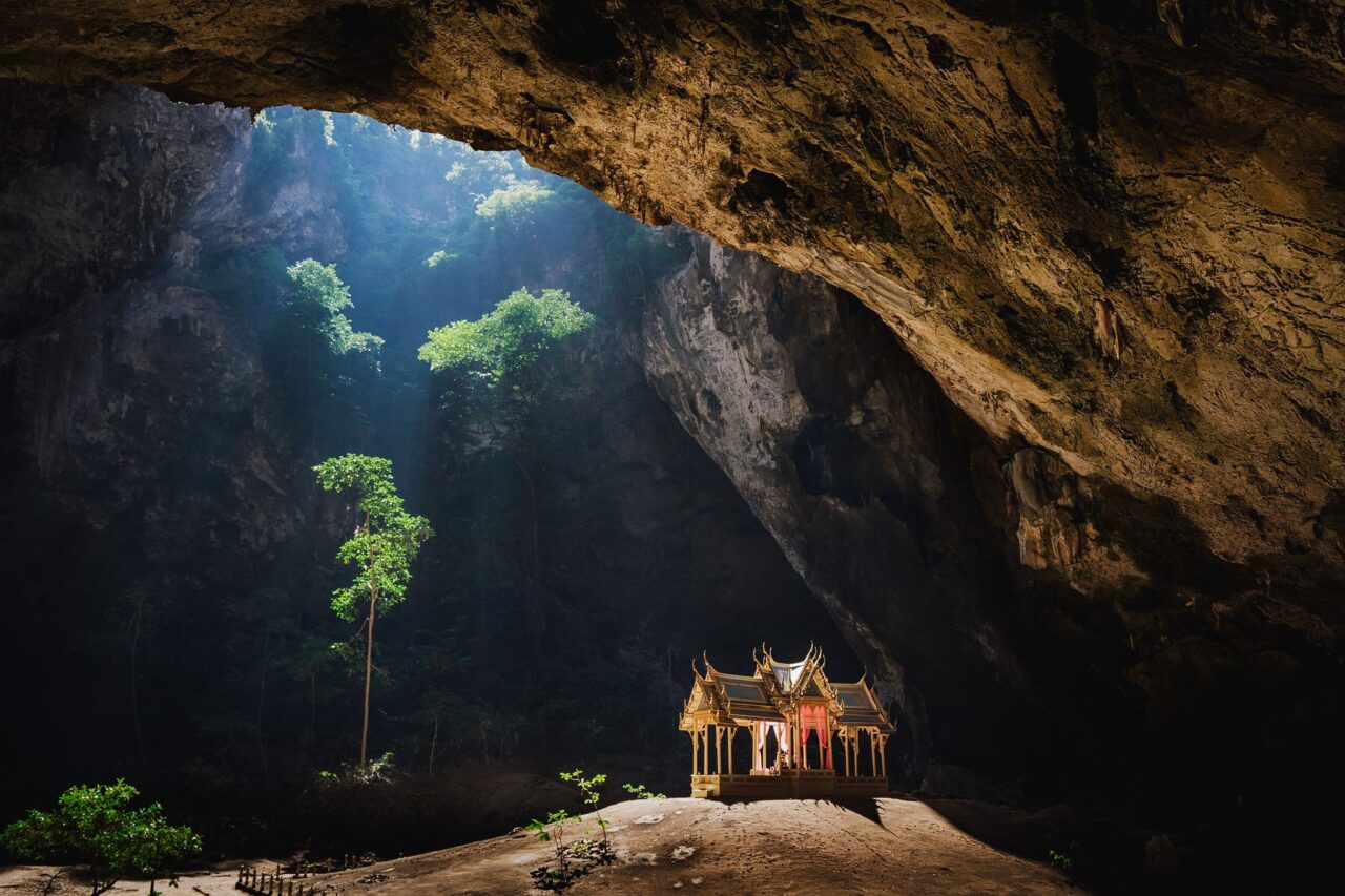 © Ondrej Čechvala, Phraya Nakhon Höhle, Khao Sam Roi Yot, Thailand